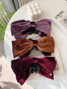 กิ๊บติดผมหางม้าผ้ากำมะหยี่สีทองหรูหราสไตล์ฝรั่งเศสย้อนยุค กิ๊บติดผมทรงครึ่งหัวสำหรับผู้หญิง กิ๊บติดผมแบบใหม่ในฤดูใบไม้ร่วงและฤดูหนาวปี 2024