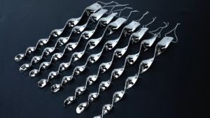 12 ชิ้น / ชุดต่อต้านนกหมุนข่มขู่บาร์สะท้อนลมเกลียวยับยั้งการควบคุมด้วยเชือกระเบียงสวนตกแต่งเครื่องประดับ