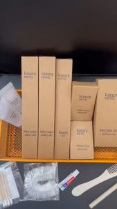 [10set]ชุดแปรงฟันโรงแรมHIGH-END Hotels 8 อย่าง (แปรงสีฟัน/หวี/ที่โกนหนวด/Vanity kit/หมวกคลุมผมอาบน้ำ/Soap/bath foam/sรีสอร์ท บ้านพัก บ้านพักตากอากาศ สินค้าพร้อมส่ง พิกัด กรุงเทพฯ