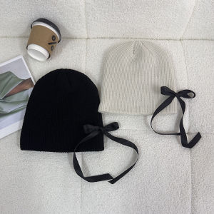 หมวกไหมพรมถักสีดำสไตล์เกาหลีสำหรับผู้หญิงในฤดูใบไม้ร่วงและฤดูหนาว หมวกไหมพรมทรงกลม หมวกไหมพรมแฟชั่น หมวกไหมพรมสไตล์เกาหลี