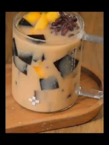 华字牌 草粿草ใบเฉาก๊วย ส่วนผสมของหวาน กลิ่นหอมชะเอมเทศ สมุนไพรธรรมชาติ