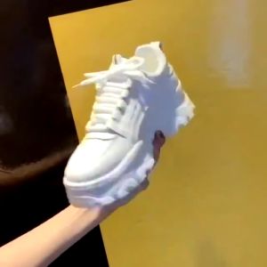 Sepatu Sneakers Wanita Import Terbaru / Sepatu wanita Kekinian 2023