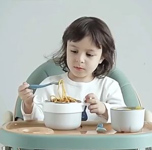 Set Sendok Garpu Anak Bayi LAKOE: Peralatan Makan Bayi Aman & Berkualitas