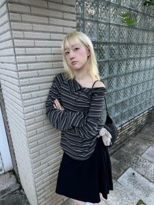 American Retro Lazy One Shoulder Long Sleeve T-Shirt Womens Loose Slimming Striped Versatile Top Autumn New Style Casual Wear