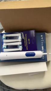 Rotating Electric Toothbrush for Adults with 8 Brush Heads Teeth Deep Clean Rechargeable Electric Toothbrush 2 Min Smart Timer