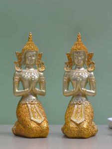 ของตั้งโชว์พระพุทธรูปคุกเข่าในเอเชียตะวันออกเฉียงใต้ของตกแต่งบ้านในห้องนั่งเล่นของตกแต่งประตูร้านอาหารไทยงานฝีมือไทยต้อนรับแขก