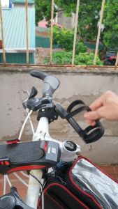 Gọng bình nước xe đạp ĐA NĂNG GBE giá treo bình nước xe đạp
