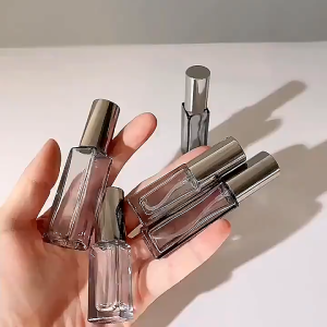 10 ML Diamond Facet Mini Perfume Refillable Glass Bottle Travel Atomizer Alcohol Perfumes
