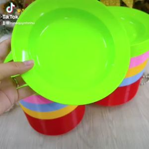 Dĩa nhựa tròn nhiều màu nhiều SIZE phù hợp dĩa dẹo loại 1 không mùi tiện dụng giá tốt