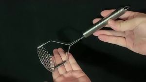 (Ce14)Kitchen Gadget Creative Mud Press Masher Puree Juice Maker Stainless Steel Potatoes Crusher Pusher Fruit Tools