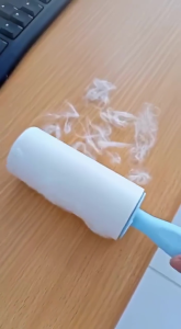 Sticky Roll Pembersih Bulu Debu Pakaian Bulu Hewan Kucing Kotoran Pakaian Sofa