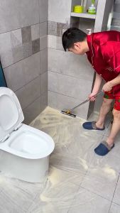 2-in-1 Bathroom Floor Brush: A Compact & Durable Solution