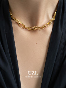 Luxurious Gold Titanium Steel Necklace for Women Simple Design Clavicle Chain Elegant Minimalist Style Fashionable Sweater Chain