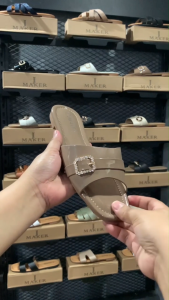 Korean Womens Gem-set design Sandals Flat Fashion Versatile Wear outside Slippers