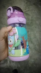 กระบอกน้ำหลอดเด้ง ลาย BBTเด็ก3ขวบ เหมาะสำหรับเด็กหญิงและเด็กชาย มีหลอดและสายสะพายในตัว ขนาด550มล.พร้อมส่ง