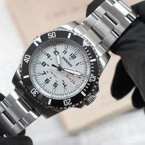 Deesio Business Fashion Mens Automatic Mechanical Wristwatch Sapphire Crystal Watch 316L Stainless Steel Luminous Watch Gifts