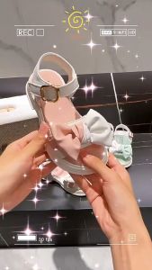 Dép Sandal Bé Gái Mẫu Mới Thời Trang Hàn Quốc Phối Màu Tuyệt Đẹp Đính Nơ 2 Màu Cực Xinh XD725 Size 26-37