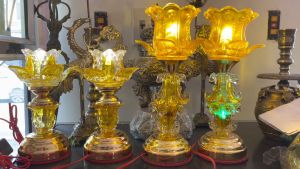 Đèn led bằng thủy tinh cao cấp thờ phật ( giá 1 đôi)