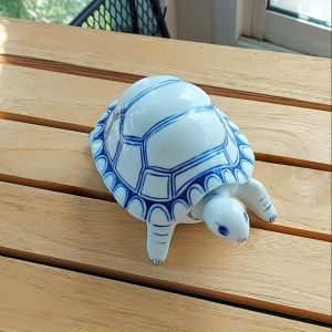 ตุ๊กตาเต่าเซรามิกตั้งโชว์