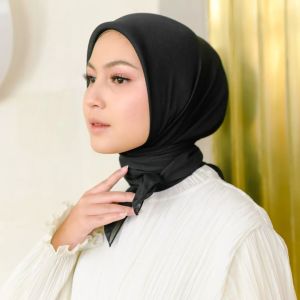 (SG Seller) Lozy Hijab - Polly Cotton (Square Hijab Bella Square)