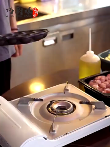 Non Stick 14 Holes Takoyaki Grill Pan for Perfect Octopus Balls and Pancake Balls Easy Home Cooking Tool