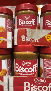 Lotus Biscoff Spread Crunchy - 700g Authentic Caramelized Cookie Butter with Real Biscuit Pieces for Toast Pancakes & Desserts
