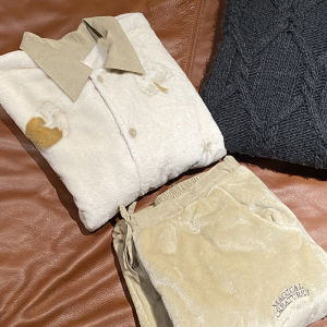 ชุดนอนคู่รักแฮร์รี่พอตเตอร์ชุดนอนผู้ชายบุขนกำมะหยี่หนาพิเศษใส่ช่วงฤดูหนาวสำหรับผู้ชายชุดอยู่บ้านผ้าสักหลาดชุดสูทสตรีแบบฤดูหนาว