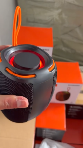( SIÊU RẺ ) Loa Không Dây Mini BOOMS885 - Kết Nối Bluetooth Thông Minh Chỉ Trong 3 Giây ÂM Thanh Chất Lượng Cao Bass Hoàn Hảo - Bảo Hành Lỗi 1 Đổi 1