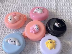 Sanrio Kuromi Cinnamoroll My Melody Pompompurin Cartoon Round Large Folding Air Cushion Comb Mirror School Stationery Supplies Folding Comb Airbag Massage Hair Brush With Mirror Anti-static Comb
