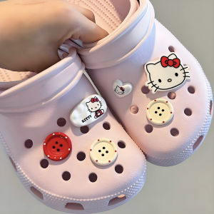 Bandai | 6PCS Kawaii Hello Kitty Giày Quyến Rũ Bộ Dễ Thương DIY Phụ Kiện Cho Guốc Đỏ Nút Trắng Thiết Kế Hình Trái Tim Lý Tưởng Làm Quà