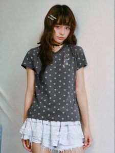 MEDM | Paw Print V-Neck Slim Fit Breathable Short Sleeve T-Shirt