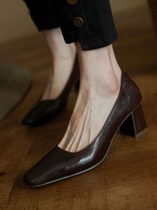 นุ่ม หนัง รองเท้าส้นเตี้ยเดี่ยว ผู้หญิง ฤดูใบไม้ผลิ ฤดูใบไม้ร่วง สไตล์ใหม่ สีดำ รองเท้าส้นสูงสีน้ําตาลสบายแบบสวมย้อนยุค ดีไซน์