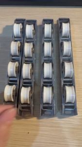 Bánh xe cửa lùa siêu tải cửa nhôm bánh xe 4 bánh cửa lùa nhôm hệ 55