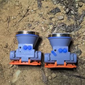 Đèn Pin Đội Đầu Siêu Sáng QS 4 Chóa Đèn 5Cm Chiếu Xa 150m Pin Sử Dụng Trên 10 Tiếng Có Ánh Trắng Ánh Vàng