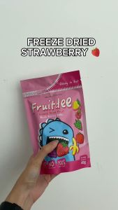 【HALAL】Freeze Dried Strawberry 100g Crunchy Snacks | Strawberi kering Snek Buah-buahan Sihat | Herbalicious2u