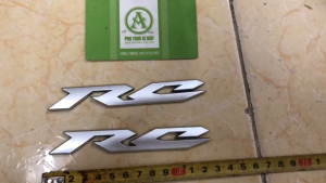 Cặp tem nổi RC cho các loại xe Yamaha màu Bạc