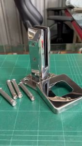 เสากันตก เสาหนีบกระจก เสายึดกระจก ขายึดกระจก จับกระจก รุ่น KMB 310-160