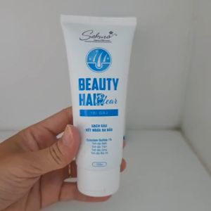 Dầu gội Beauty Hair Clear Sakura hỗ trợ trị gàu giảm ngứa da đầu giúp nuôi dưỡng tóc chắc khỏe óng mượt và ngát hương - Chai 100ml