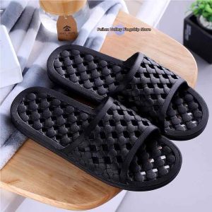 Jiaxu |Household Indoor Hollow-Out Non-Slip Bathroom Slippers