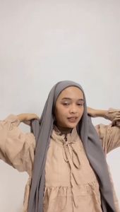 Segiempat Inner Turkis 2 in 1: Kerudung Instan Viral & Terbaru 2025