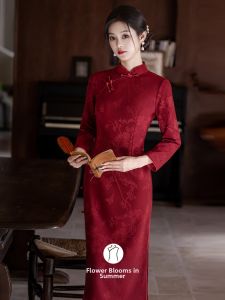 Đầm Cưới Phong Cách Trung Quốc Màu Đỏ Vintage