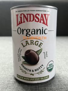 Lindsay USDA Organic Large Black ripe pitted Olives 170g