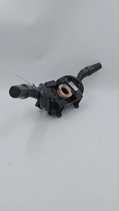 สวิทช์ยกเลี้ยว ISUZU D-MAX’03 ( มือสอง )