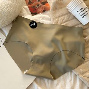 Mettle Vault Womens Seamless Yoga Fitness Underwear with Antibacterial Silk for Comfort