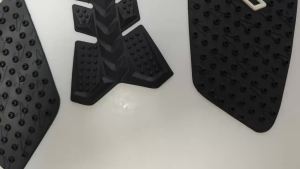 Suitable for Kawasaki Z900 Z 900SE Motorcycle Tank Pad Rubber Anti-Slip Sticker Knee Pads Protection Tank Side Sticker Tank Grip