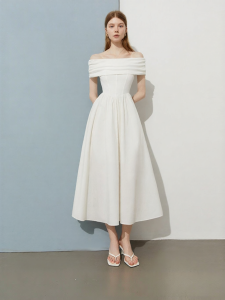 D-PLAY | Off-Shoulder White Gown Dress