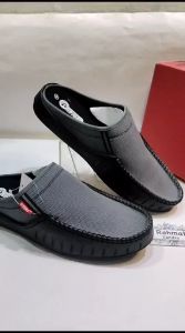SLOP ARDILES STRAIDER PRIA SLIP ON SANTAI BAKPAU KEKINIAN //SLOP SEHARI HARI PRIA