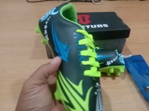 KIDZTUBS Sepatu Sepak Bola Anak Laki Laki Size 28 29 30 31 32 33 34 35 36 37 2015110624