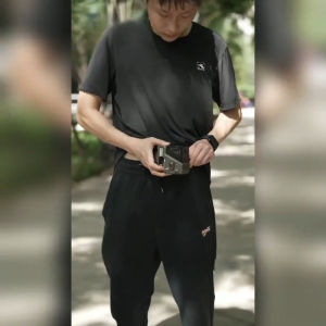 12000mAh Outdoor Waist Clip Fan Portable Waist-Mounted Summer Cooling Powerful Small Brushless Fan & Powerbank Function