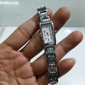 Đồng hồ nữ Nhật ingénu Alba mặt hình chữ nhật second hand